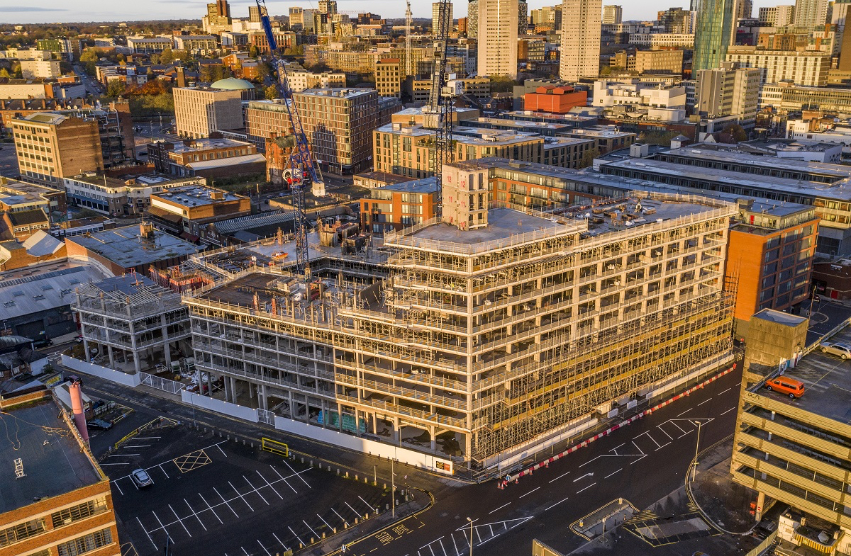 97797711-722F-414C-A384-7D13B9B2A55E