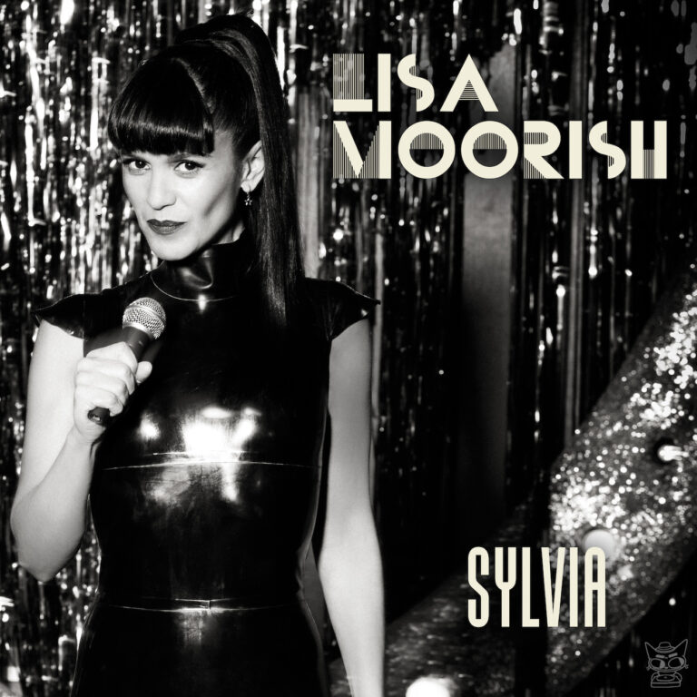 Lisa Moorish Announces New Artist Album ‘Divine Chaos’ - The Daily Brit