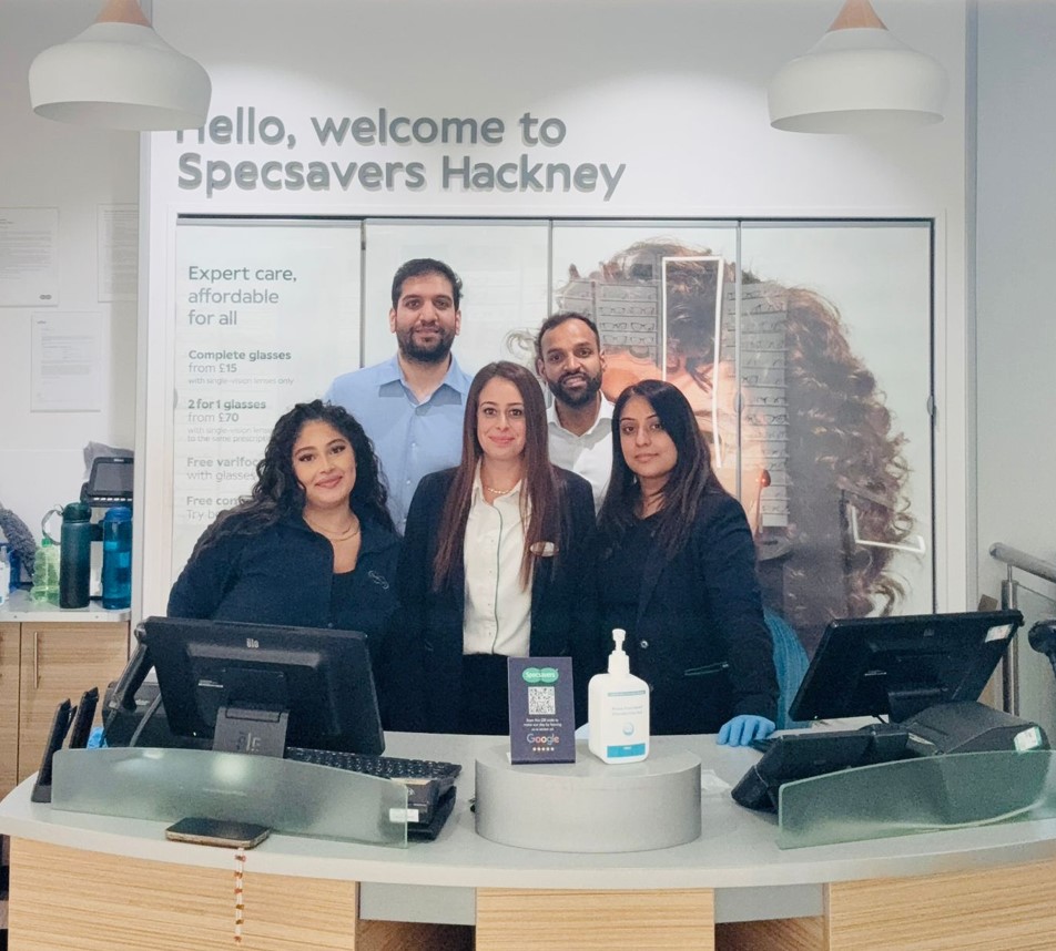 Specsavers Hackney out of hours homeless clinic in partnership with St Mungo's 16.10.2025