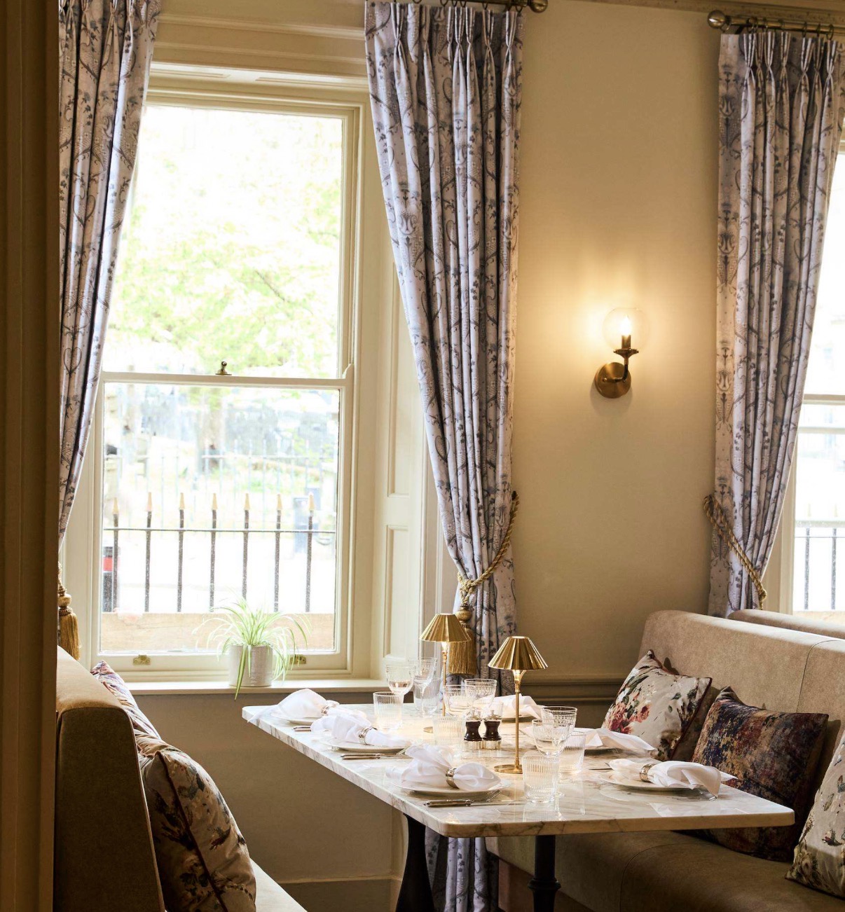 A Sparkling Affair: The Francis Hotel Bath Launches New Afternoon Tea ...
