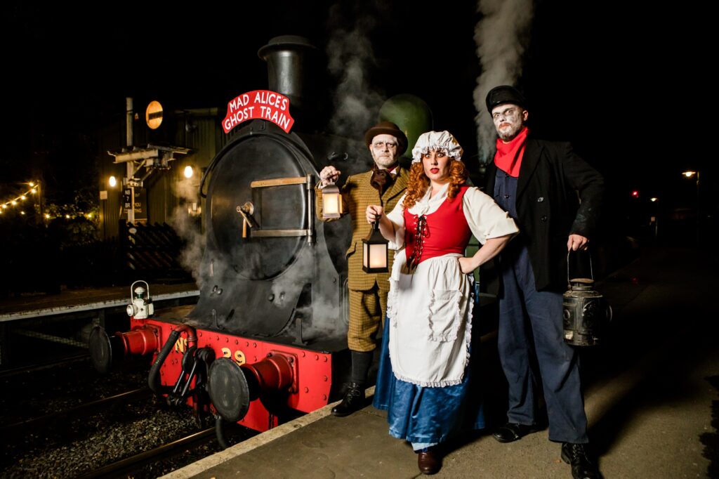 Mad Alice (4 of 6)